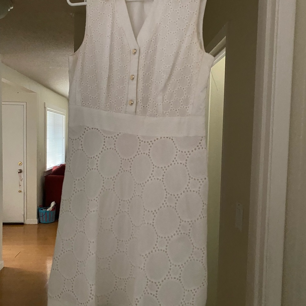 Women’s dress